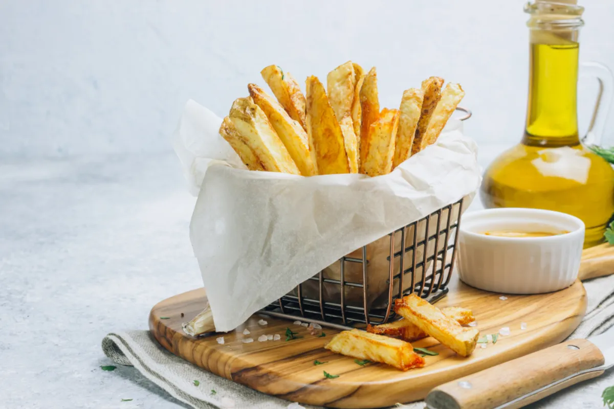 difference between chips fries and wedges