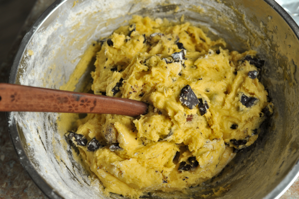 What is the difference between cookie batter and cookie dough?