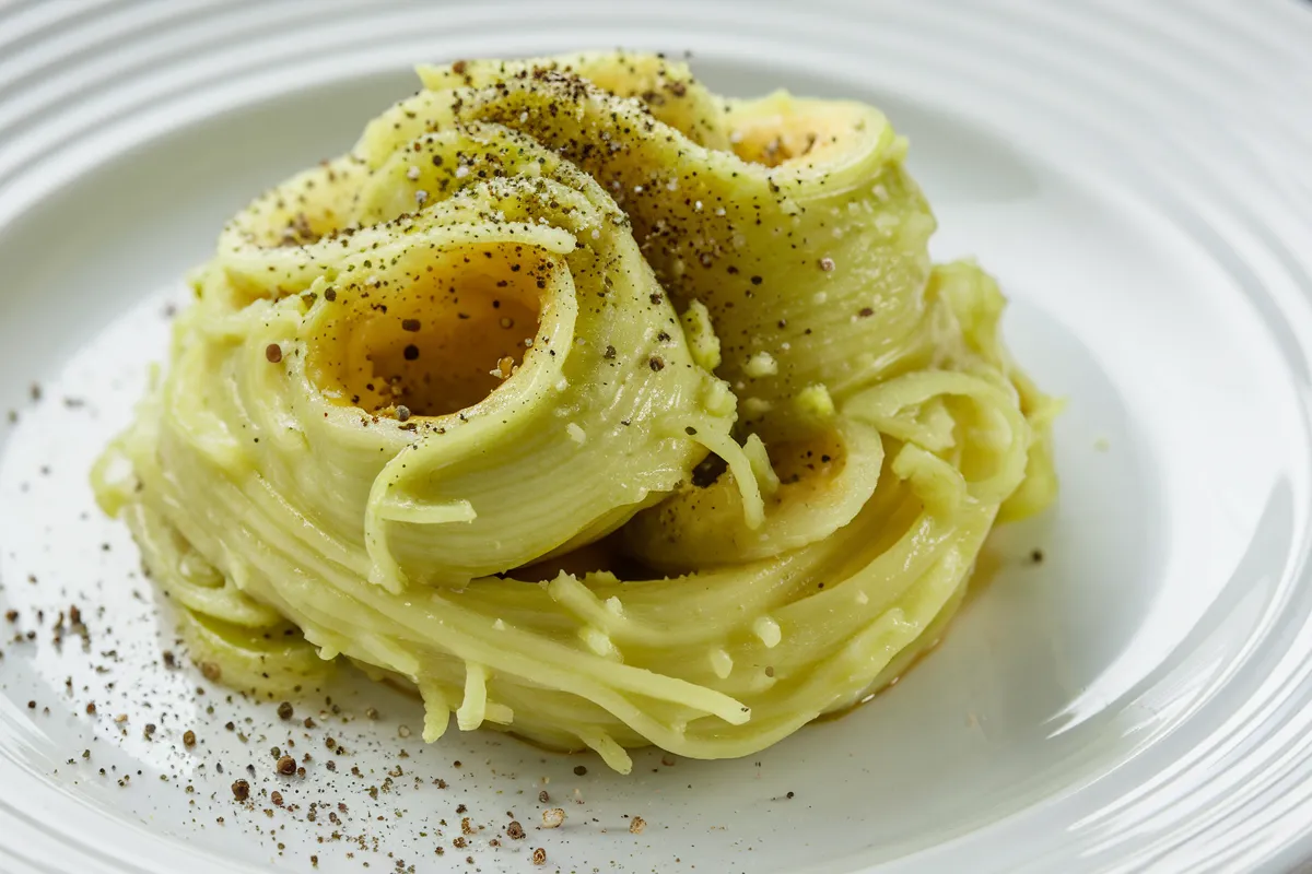 Is green spaghetti squash ok to eat