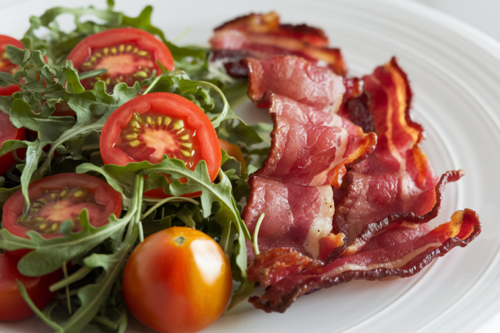 Tomato Salad with Arugula Bacon